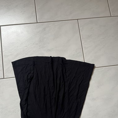 Sommerliches schwarzes leichtes jupe