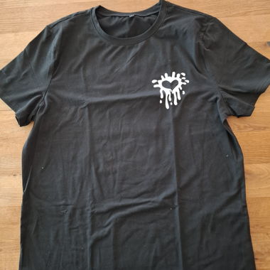 Schwarzes T-Shirt