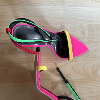 High Heels Neon