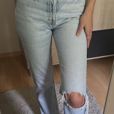 Jeans troué 