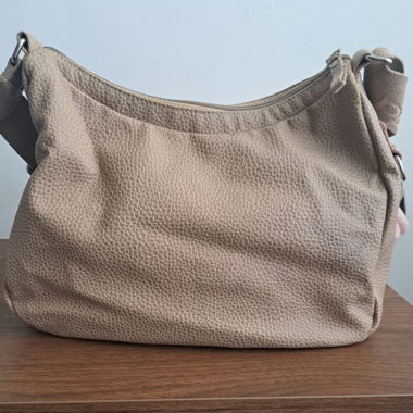 Beige crossbody bag