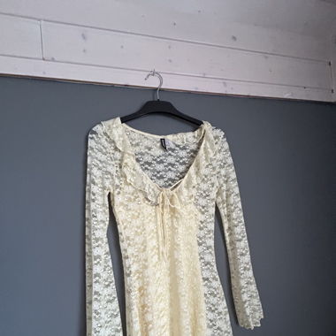 robe dentelle jaune
