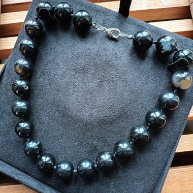 Collier pour femme en agate noire 