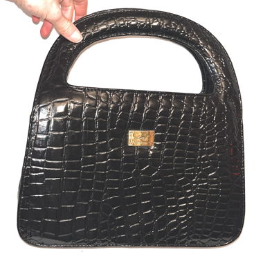 Borsa nera effetto pelle di serpente