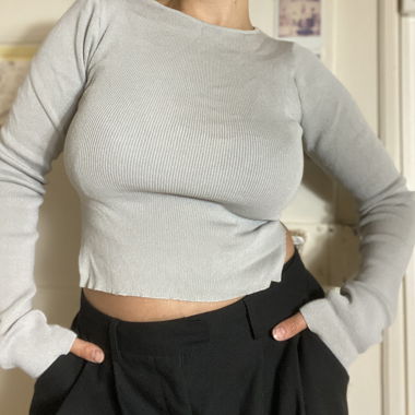 Backless tie top