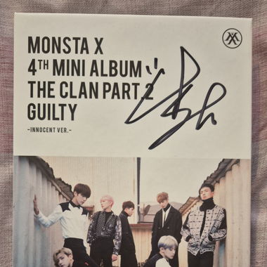 KPOP ALBUM MONSTA X SIGNÉ