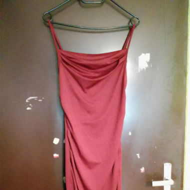 Robe longue bordeaux 