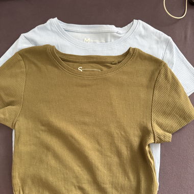Croptop Babyblau und grün