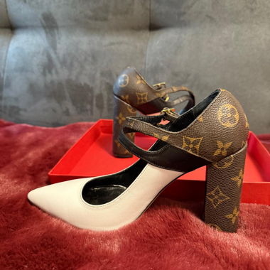 Louis Vuitton Décolleté