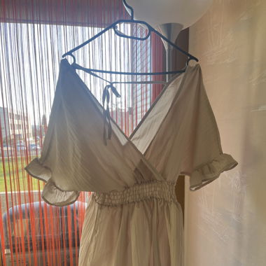 Robe légère beige 