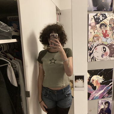 Green crop top with star