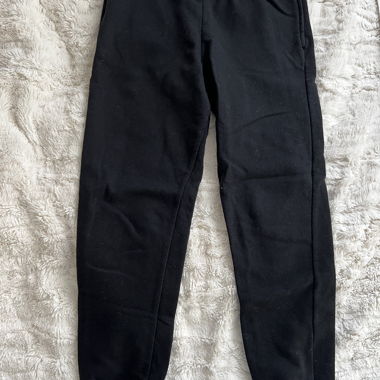 Schwarze Jogginghose 