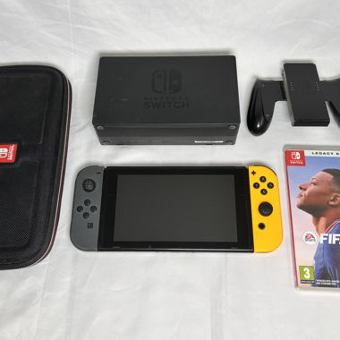Console Nintendo Switch - Accessoires - FIFA22