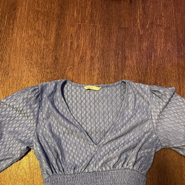 Babyblaues Sommertop