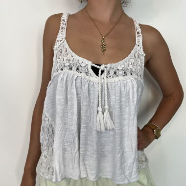 Petit top dentelles blanc 