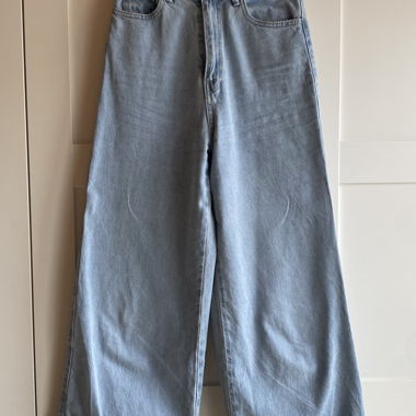 STR Jeans