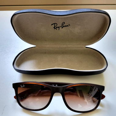 RayBan RB4202 – Matte Havana w Brown Gradient Lens
