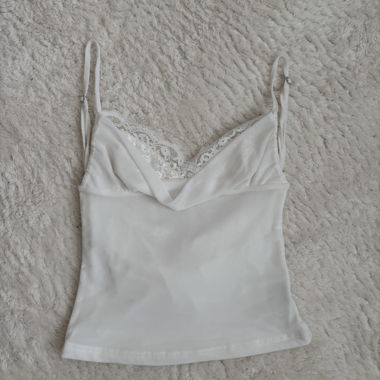 Top in pizzo bianco