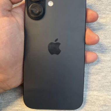 iPhone 16