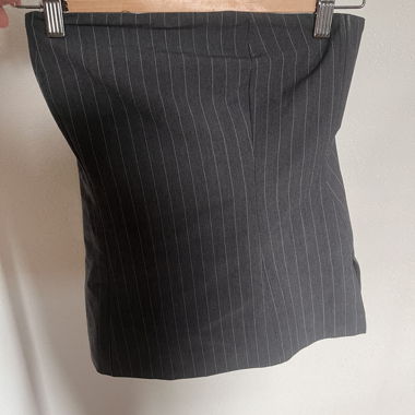 Corsetto grigio a righe sottili