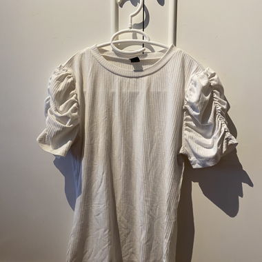 Weisses Shirt