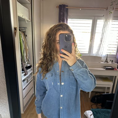Veste chemise Ruby bleue en velours côtelé, T. 34