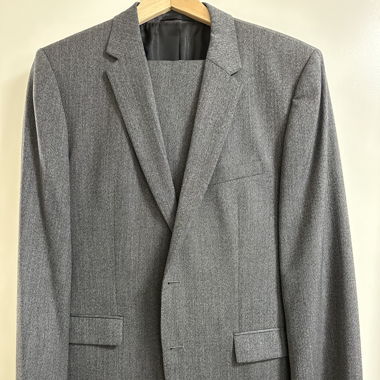 Hugo Boss Anzug Gr. 52