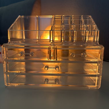 Acryl-Organizer mit Schubladen