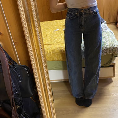 PULL AND BEAR JEANS