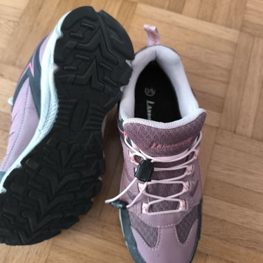 Chaussures de randonnée roses