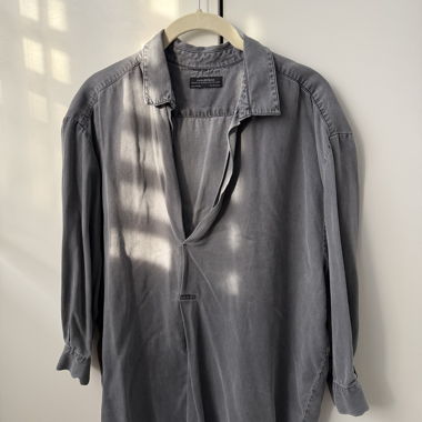 Blusa Zara grigia