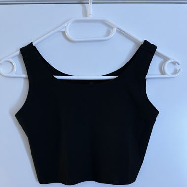 basic schwarzes Crop Top
