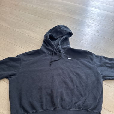 Schwarzer Nike Pullover 
