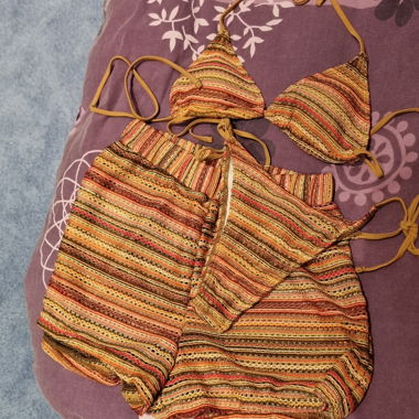 Bikini coloré avec shorts