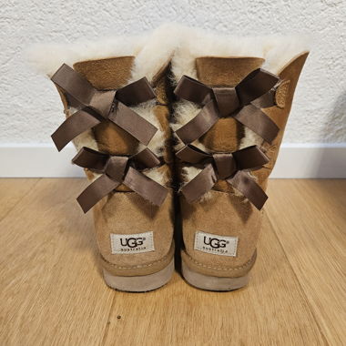 UGG Bailey Bow II