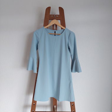 Robe bleue ciel  // S