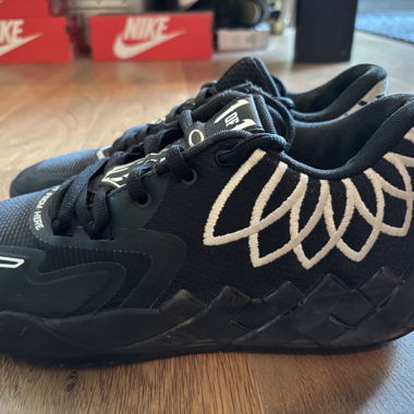 Lamelo Ball Basketball Shoes „NOT FROM HERE“