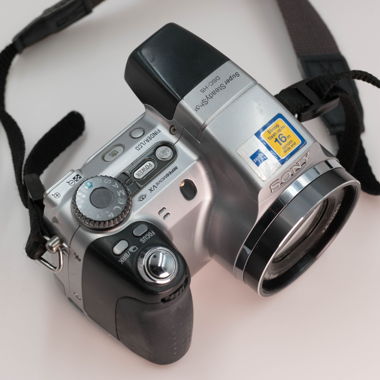 Sony DSC-H5 Digitalkamera / 12X Zoom