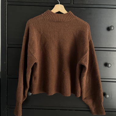 Pull en maille brune