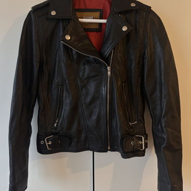 Giacca in pelle nera