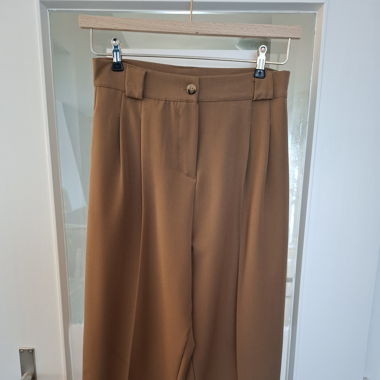 High waist 3/4 Bundfaltenhose