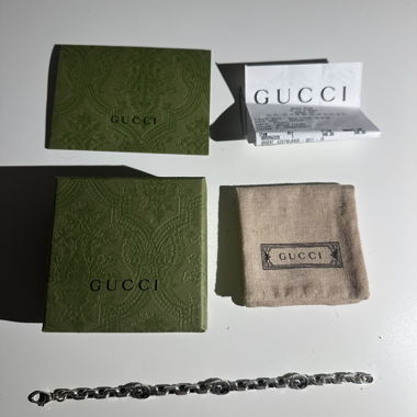 Bracciale a catena Gucci in argento GG