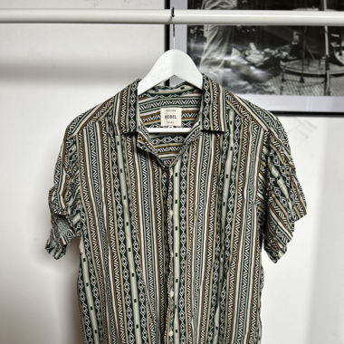 Patterned Short Sleeve Shirt
