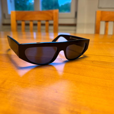 Schwarze Sonnenbrille VIU