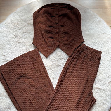 Set due pezzi marrone