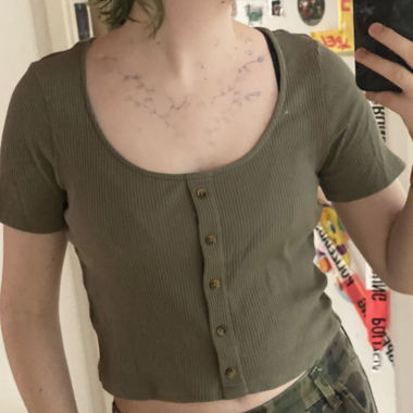 Geripptes Crop-Top