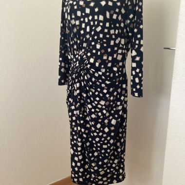 Robe Adrianna Papell