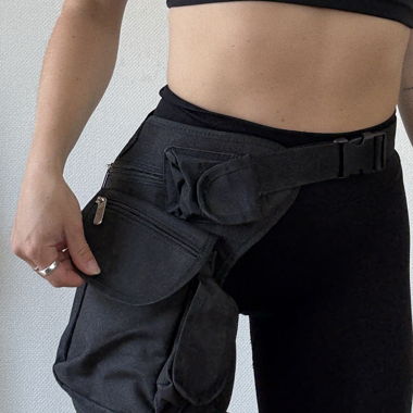 Black leg bag