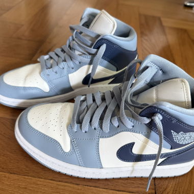 Nike Air Jordan 1 High