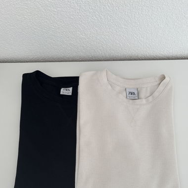2x T-Shirt Zara Beige und Schwarz